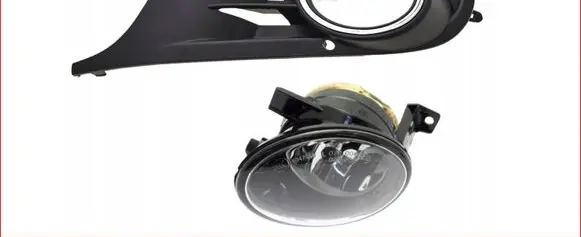 Volkswagen Golf VI Front fog light trim/grill 