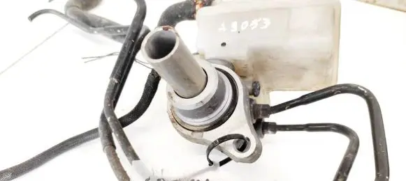 Mazda 5 Master brake cylinder 