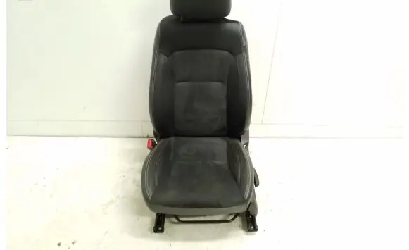Suzuki Vitara (LY) Front driver seat 