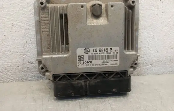 Volkswagen Golf V Engine control unit/module 03G906021TS 03G906021AB 0281014625