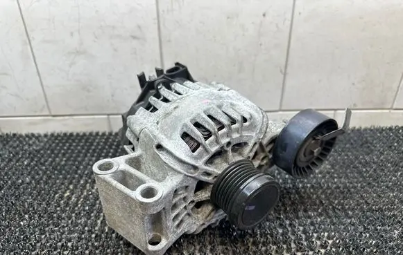Volvo V60 Generator/alternator 31285435