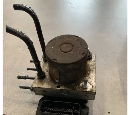 Renault Master III ABS Pump 476603593R