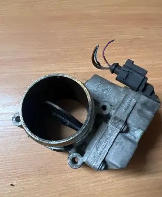 Audi A6 S6 C6 4F Throttle valve 4E0145950C