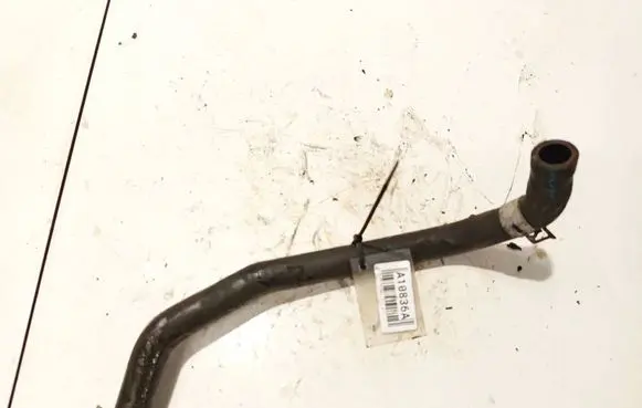 Engine coolant pipe/hose