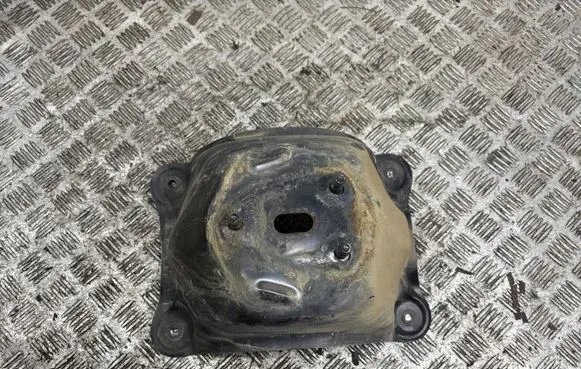Toyota RAV 4 (XA20) Spare wheel mounting bracket 