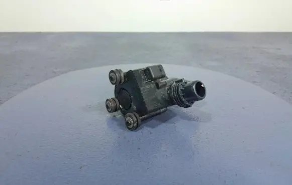 Volvo XC40 Water pump 32324819