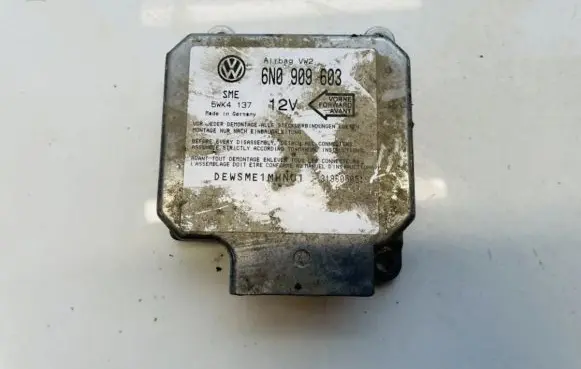 Volkswagen Golf III Airbag control unit/module 6n0909603 5wk4137