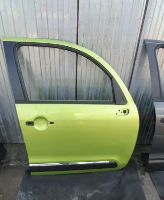 Citroen C3 Picasso Front door