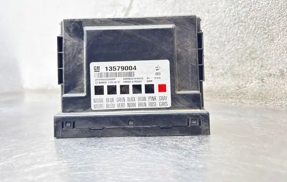 Saab 9-5 Central body control module 13579004 F00HJ00757