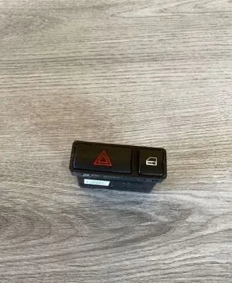 BMW 3 E46 Hazard light switch 8368920