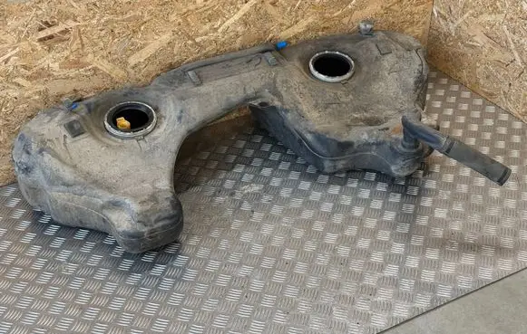 BMW 3 E46 Fuel tank 6750581
