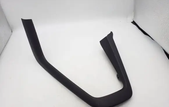 Ford Focus ST Other center console (tunnel) element F1EBA045H93 8230912