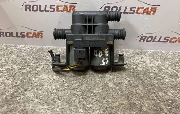 BMW X5 E53 Coolant heater control valve 6412837499502 1147412137