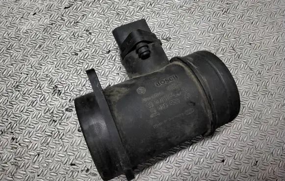 Volkswagen PASSAT B5 Mass air flow meter 028906461 0281002216