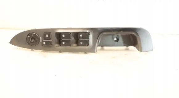 KIA Carens II Electric window control switch