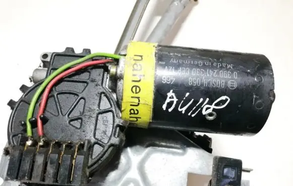 Audi A6 S6 C4 4A Wiper motor 0390241330