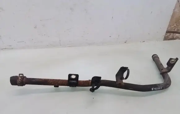 Nissan X-Trail T30 Engine coolant pipe/hose