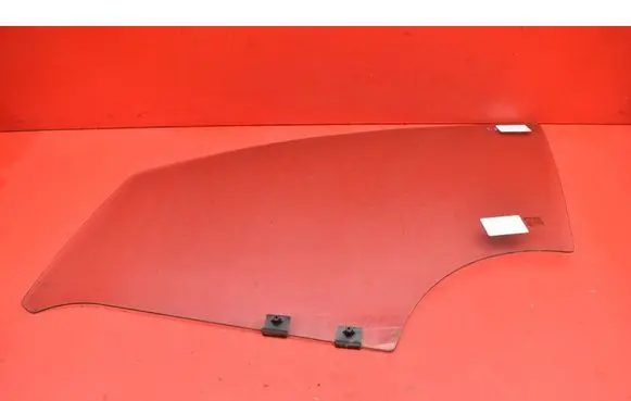 Renault Captur Front door window glass four-door