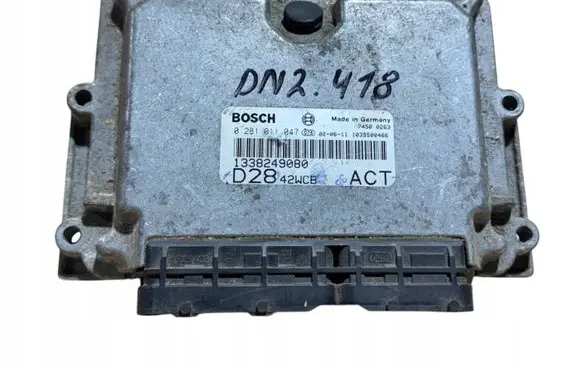 Peugeot Boxer Engine control unit/module 1338249080 0281011047