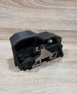BMW X5 E70 Rear door lock 7167076 A046998