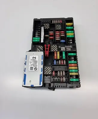 BMW 5 G30 G31 Fuse module 6837091