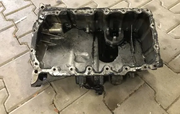 Audi A4 S4 B7 8E 8H Oil sump 03G103603J