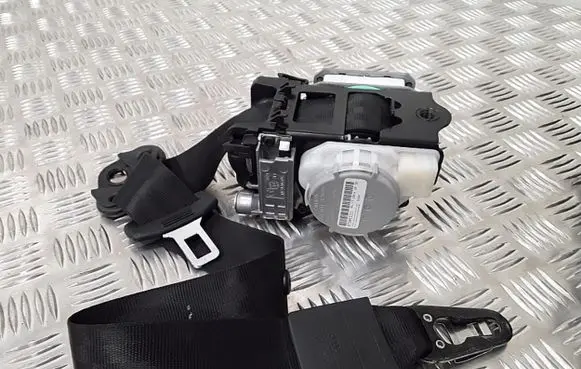 Audi A4 S4 B8 8K Front seatbelt 8K1857705AK