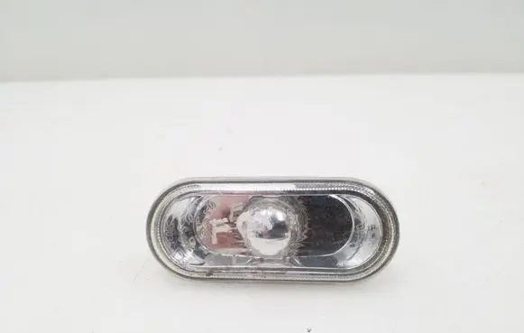 Volkswagen Golf IV Front fender indicator light 1J0949117