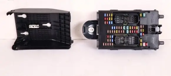 Volvo XC90 Fuse box set 32209198