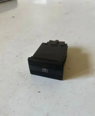 Volkswagen PASSAT B4 Windscreen/window heater switch 3A0959621B