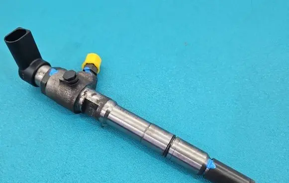 Volkswagen Jetta VI Fuel injector 03L130277B IMPRK1595899