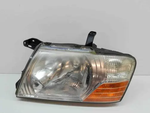 Mitsubishi Pajero Headlight/headlamp 10087419