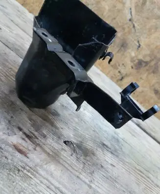 Subaru Impreza III Fuel filter housing 