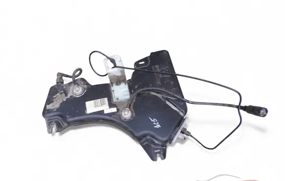 Citroen C5 AdBlue liquid reservoir 9681917180