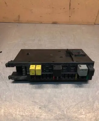 Mercedes-Benz C W203 Fuse module 2035451801 5DK00848640