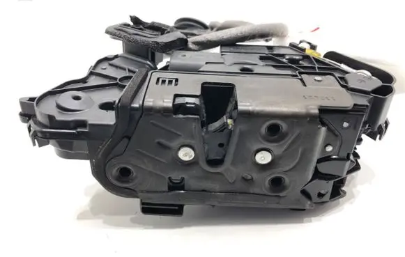 Volkswagen Arteon Front door lock 5NB837015D