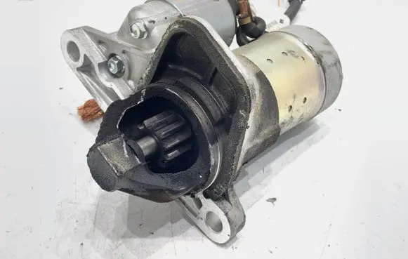 Nissan X-Trail T32 Starter motor 23300BV80A