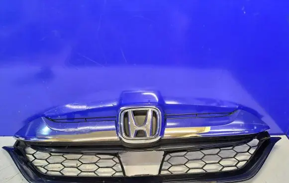 Honda CR-V Front bumper upper radiator grill 71120TLAA102