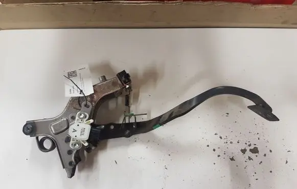 Clutch pedal