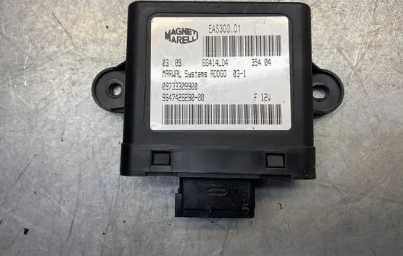 Peugeot 407 Fuel injection pump control unit/module 09733309900 964742828000 551200016905