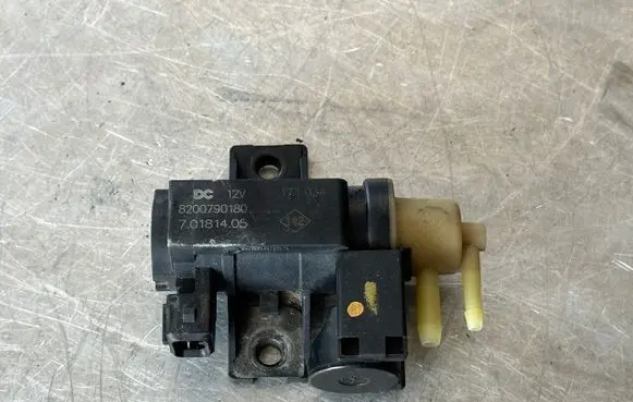 Nissan Qashqai Turbo solenoid valve 8200790180