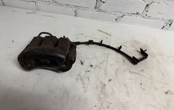 Ford Mustang V Front brake caliper