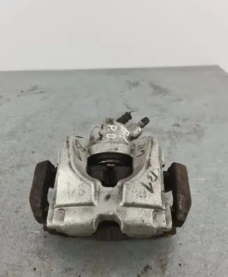 BMW 1 E82 E88 Front brake caliper
