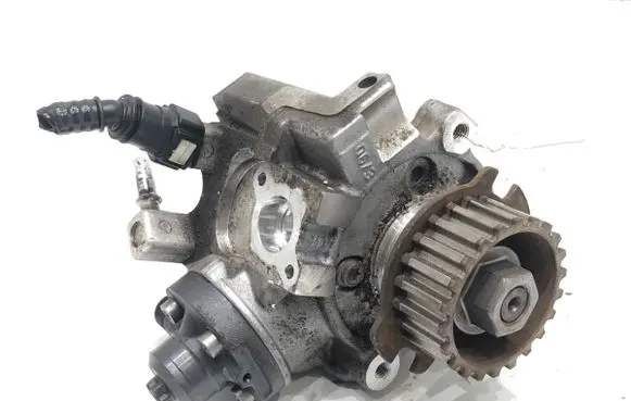 Ford Transit Courier Fuel injection high pressure pump 0445010592