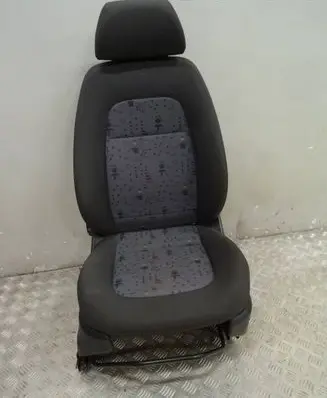 Skoda Fabia Mk1 (6Y) Front passenger seat 