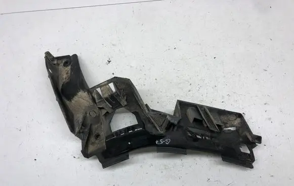 Volkswagen Golf Plus Rear bumper mounting bracket 5M0807375