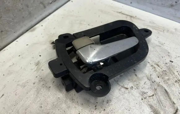 Mitsubishi Outlander Front door interior handle MN105359