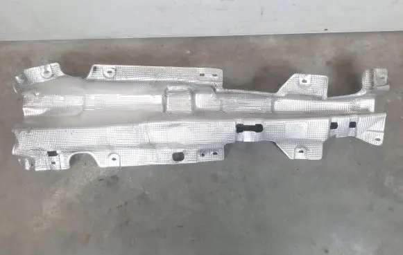 Mini Cooper Countryman R60 Exhaust heat shield 9806531
