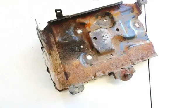 Nissan Primera Battery box tray 