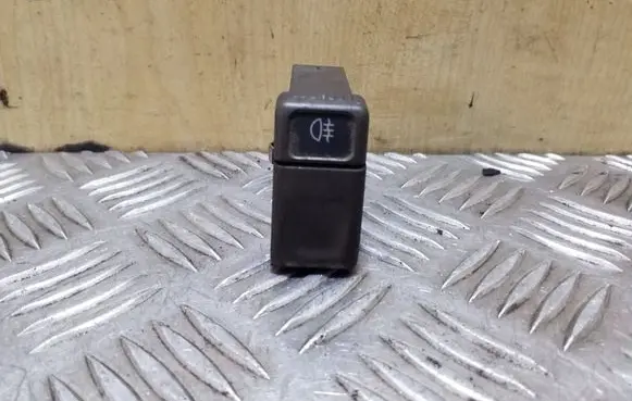 Fog light switch